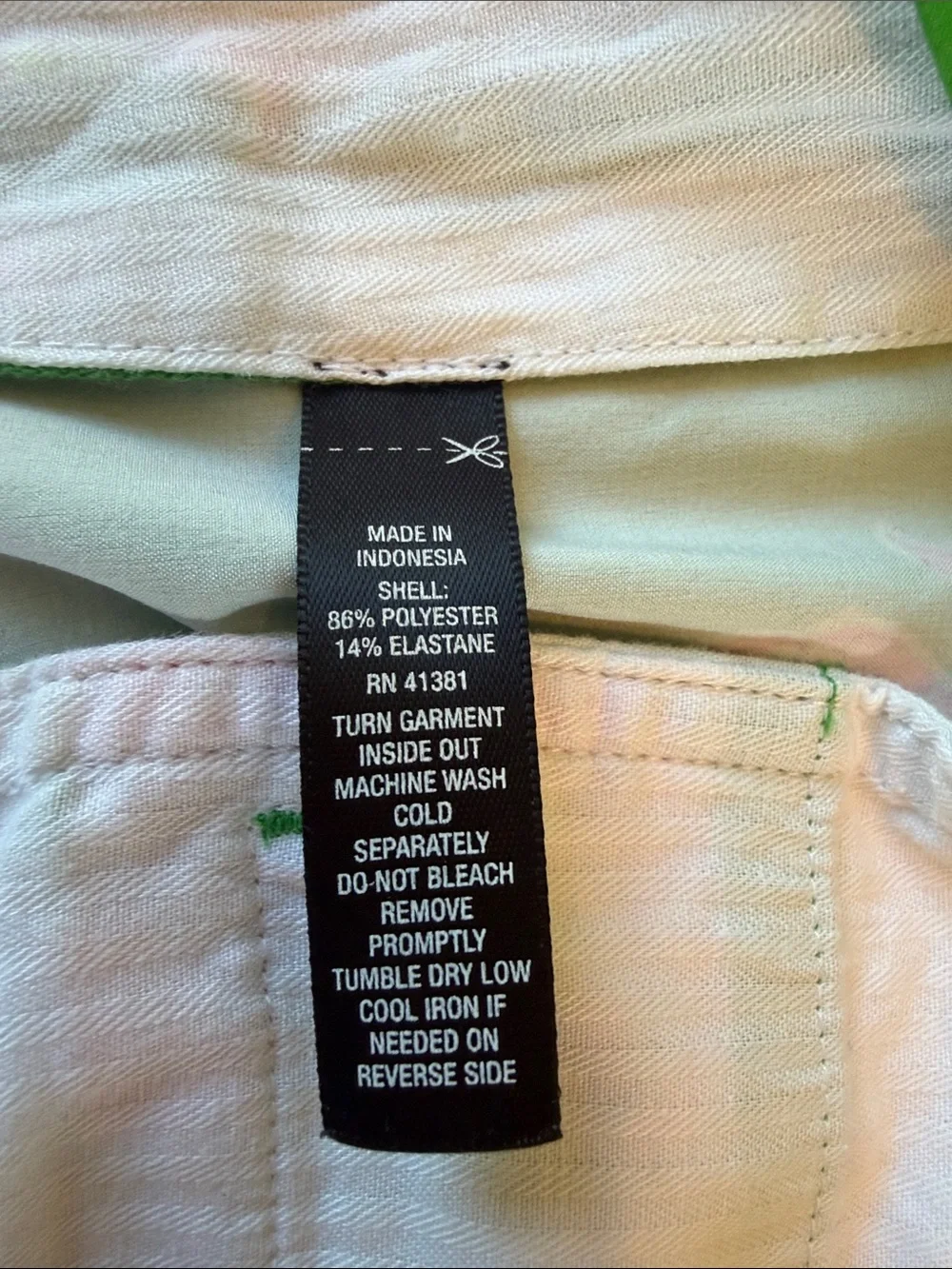 Ralph Lauren Green Shorts with Pink Lobster & Crab Print Golf